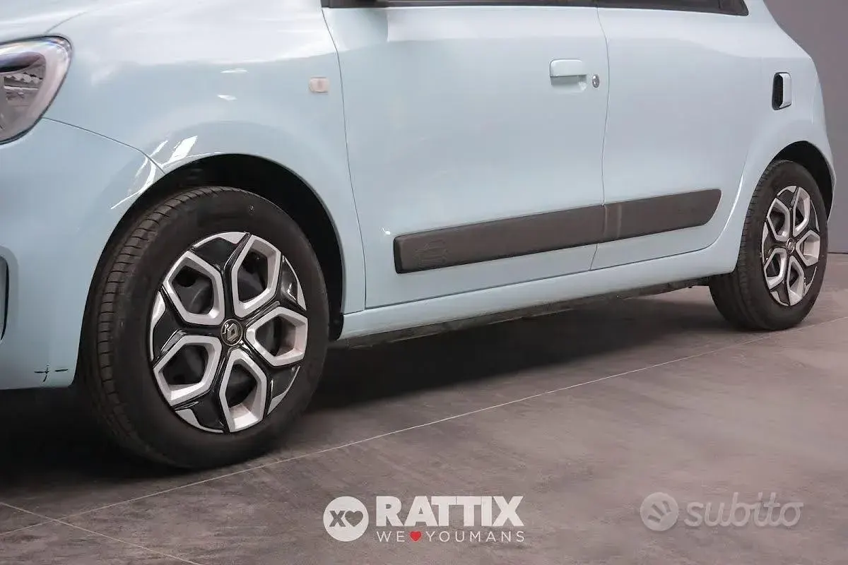 Usata Renault Twingo Equilibre 65 CV (47 kW) 2024 Bluazzurro Utilitaria