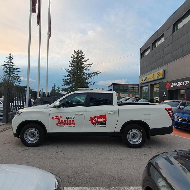 Nuova Ssangyong (KGM) Rexton 202 CV (148 kW) 2025 Bianco SUV