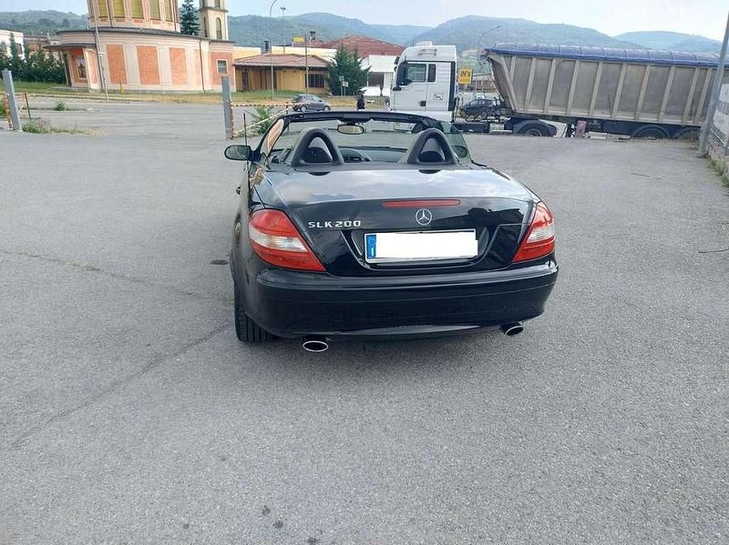 Usata Mercedes SLK200 163 CV (119 kW) 2008 Nero Cabrio