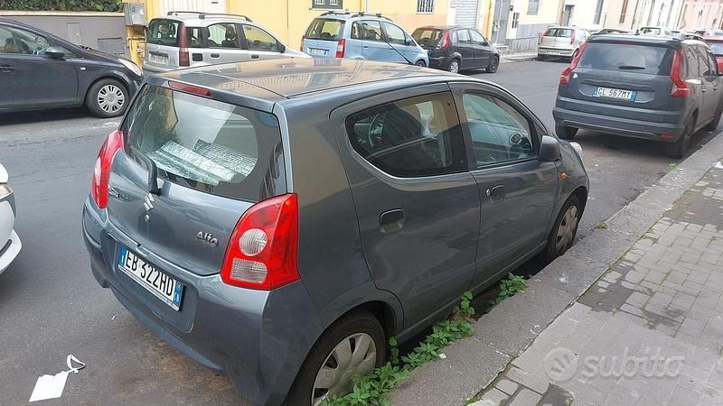 Second-hand Suzuki Alto 68 CP (50 kW) 2010 Gri Hatchback