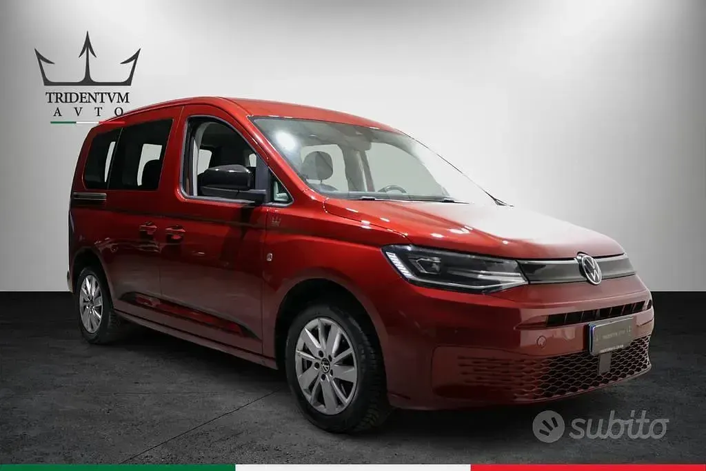Usata VW Caddy Life 122 CV (89 kW) 2021 Rosso Monovolume