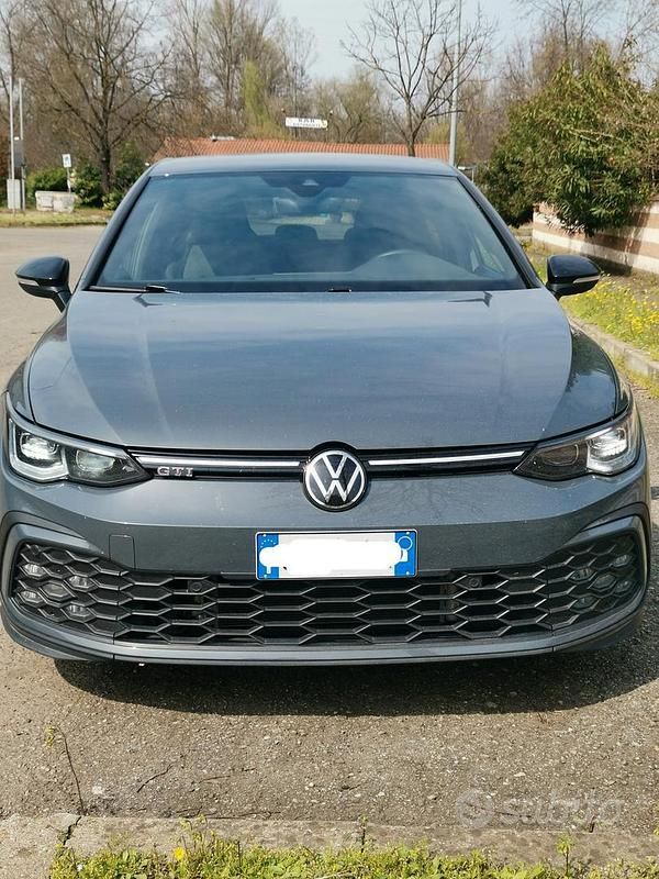 Usata VW Golf VIII GTI 245 CV (180 kW) 2022 Grigio Berlina