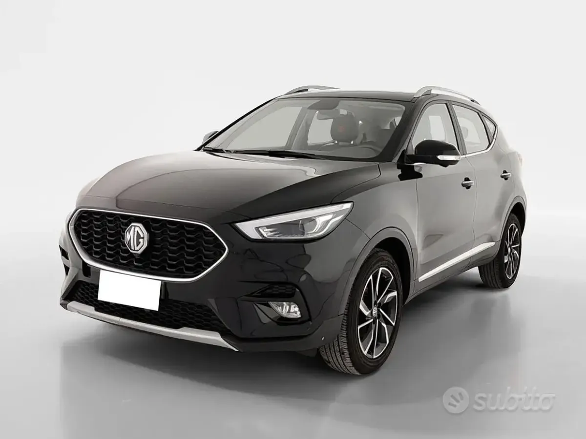 Usata MG ZS Luxury 106 CV (77 kW) 2024 Nero SUV