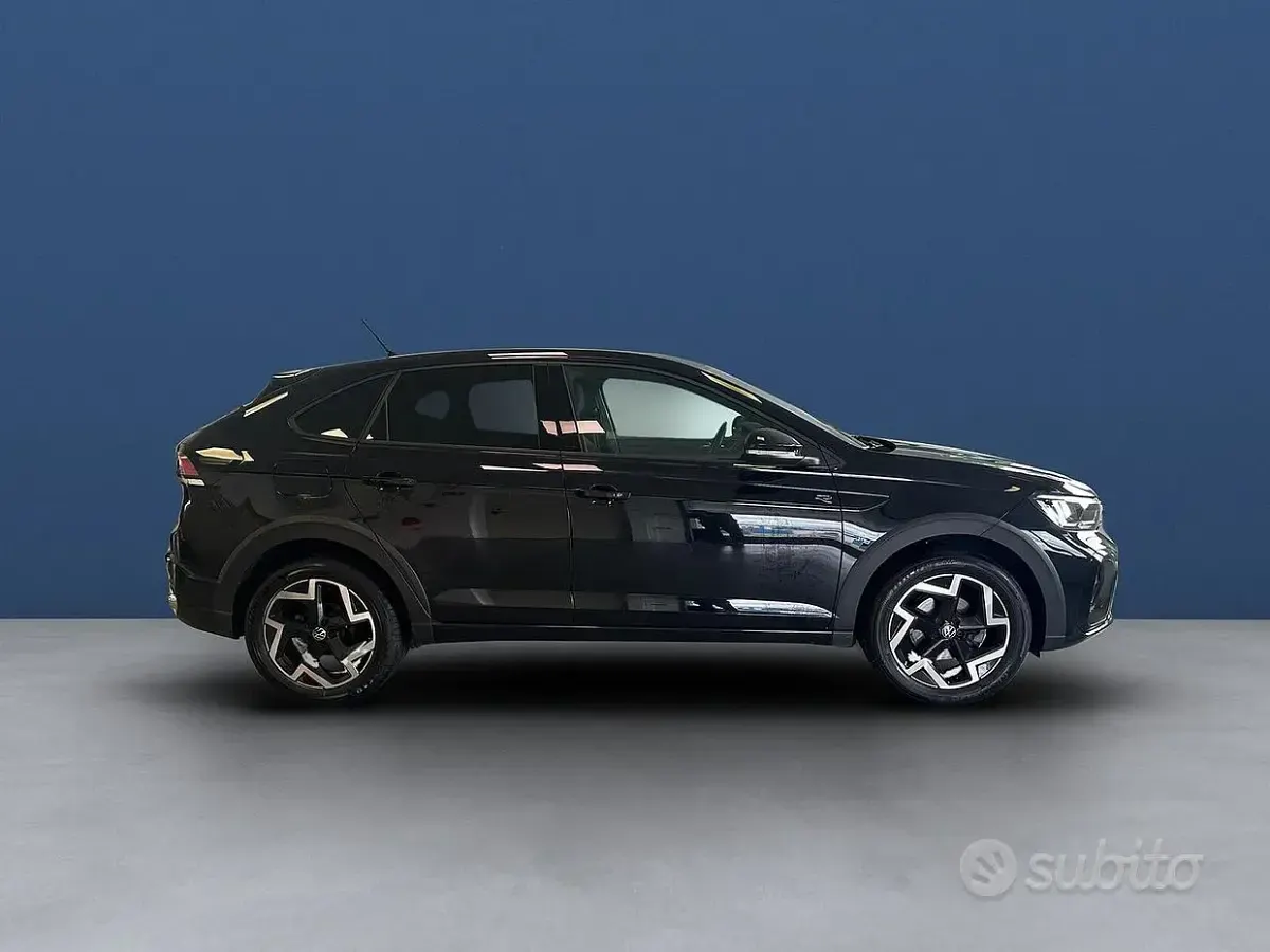 Usata VW Taigo R-line 115 CV (84 kW) 2025 Nero SUV