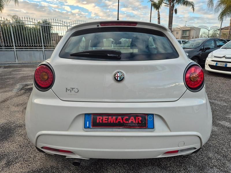 Usata Alfa Romeo MiTo 85 CV (62 kW) 2015 Bianco Utilitaria
