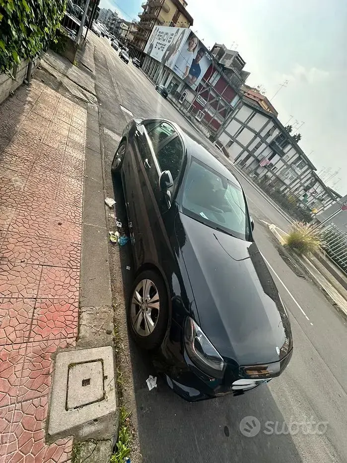 Usata Mercedes C200 136 CV (100 kW) 2015 Nero Berlina