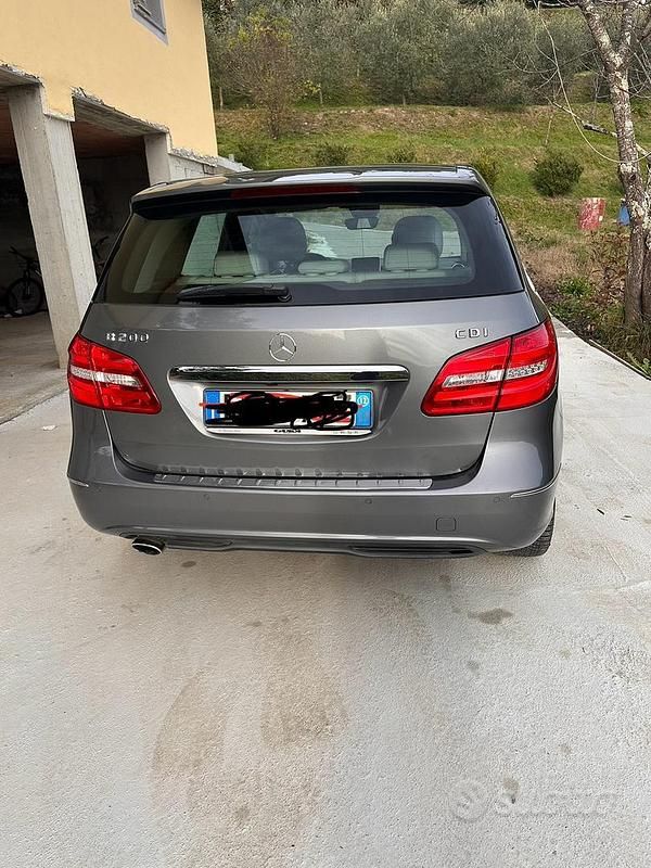 Usata Mercedes B200 2012 Monovolume