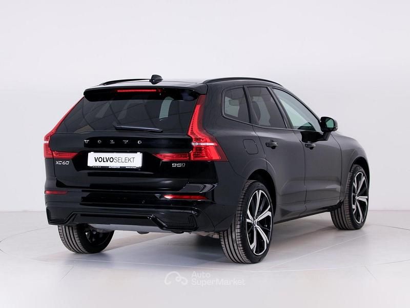 Nuova Volvo XC60 Plus 250 CV (183 kW) 2025 Nero SUV