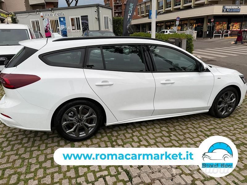 Gebraucht Ford Focus ST-Line 116 PS (85 kW) 2025 Weiß Kombi