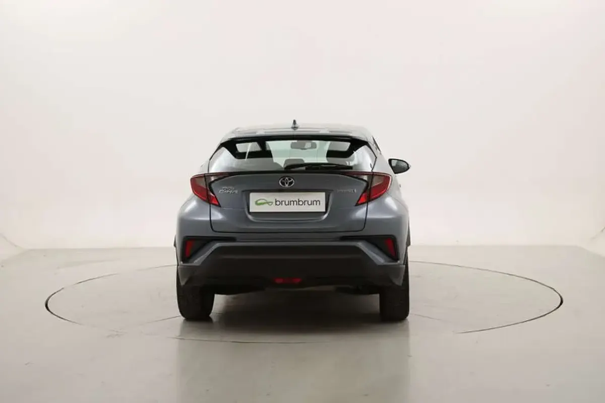 Second-hand Toyota C-HR Business Edition 122 CP (89 kW) 2022 Gri SUV