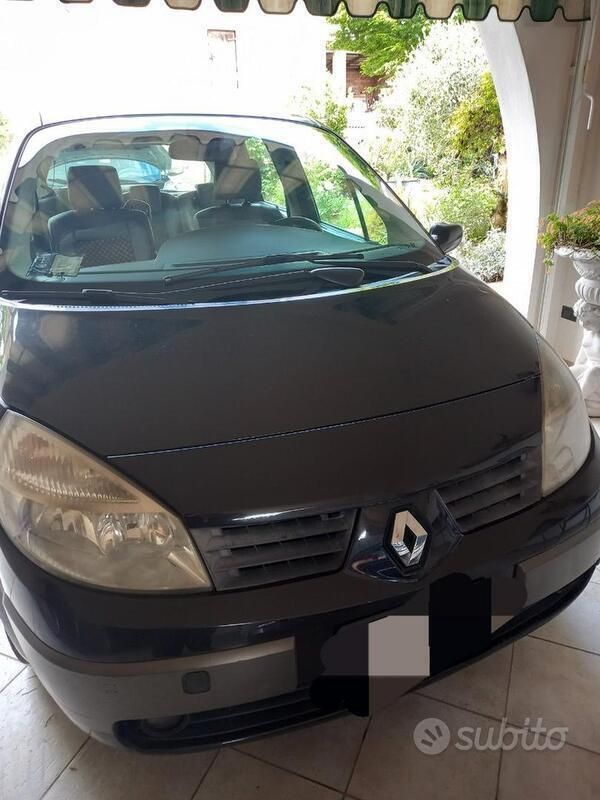 Usata Renault Scénic II 100 CV (73 kW) 2005 Nero Monovolume