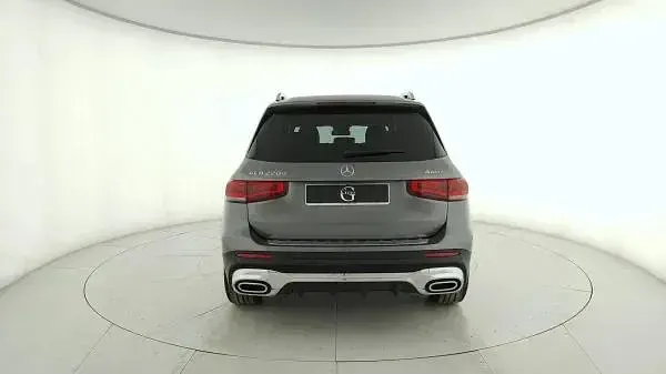 Usata Mercedes GLB220 Premium 190 CV (139 kW) 2023 Grigio SUV