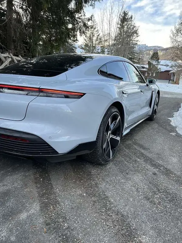 Usata Porsche Taycan Performance Package 139 kW (190 CV) 2021 Berlina