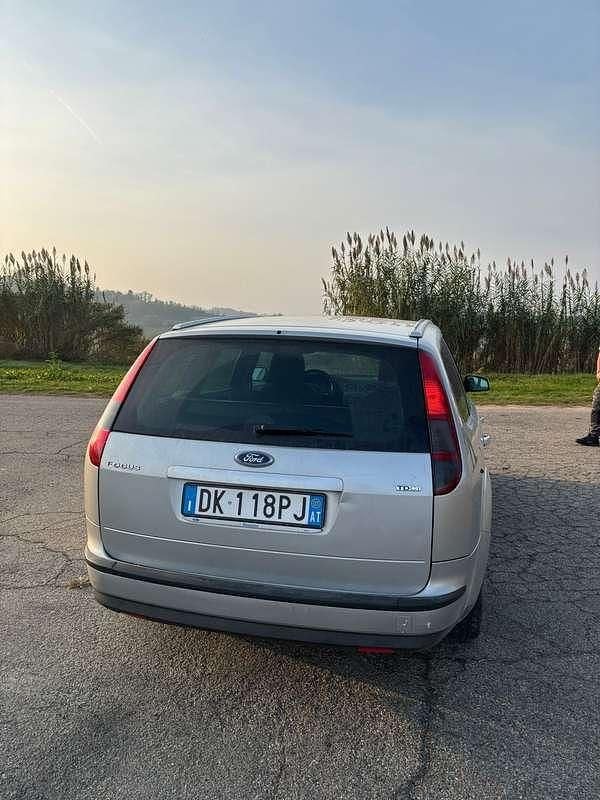 Usata Ford Focus Style 110 CV (80 kW) 2005 Station wagon