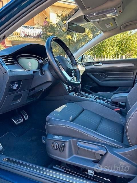 Usata VW Passat Alltrack 190 CV (139 kW) 2020 Blu Station wagon