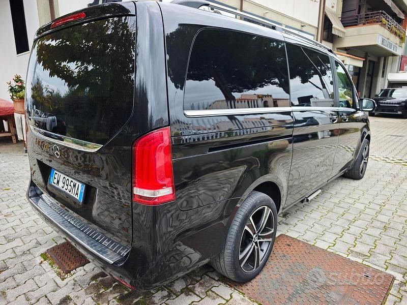 Usata Mercedes V250 Executive 190 CV (139 kW) 2014 Nero Monovolume