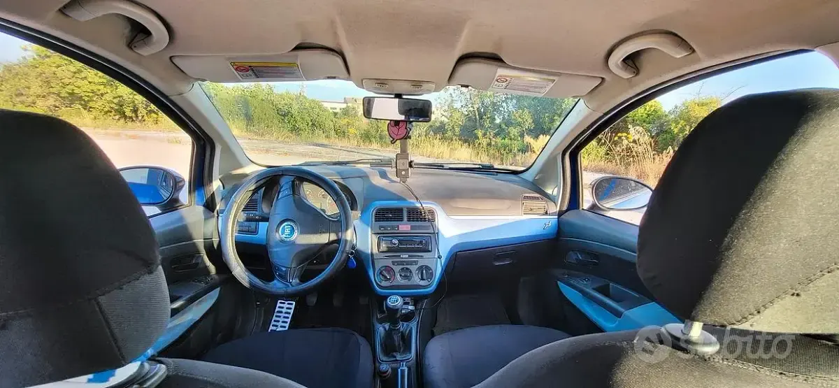 Usata Fiat Grande Punto 75 CV (55 kW) 2006 Blu Utilitaria