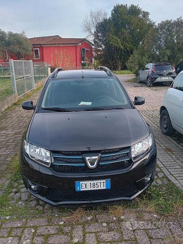 Usata Dacia Logan 75 CV (55 kW) 2015 Nero Monovolume