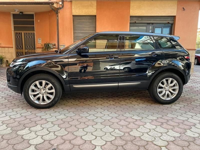 Nero Usata 2018 Land Rover Range Rover evoque Tre volumi | 13.500 € - Immagine 1/4