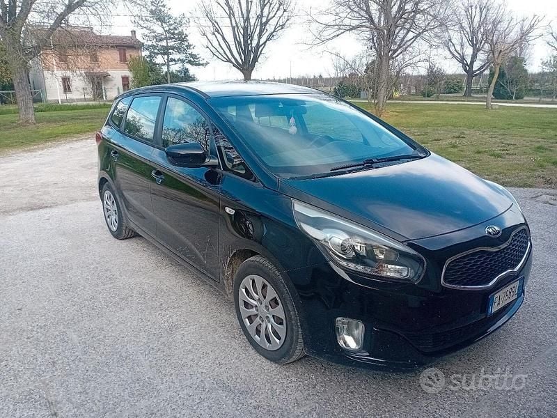 Usata Kia Carens 115 CV (84 kW) 2015 Nero Monovolume