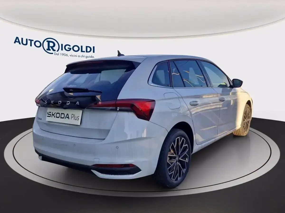 Nuova Skoda Scala Selection 116 CV (85 kW) 2025 Bianco luna metallizzato Utilitaria