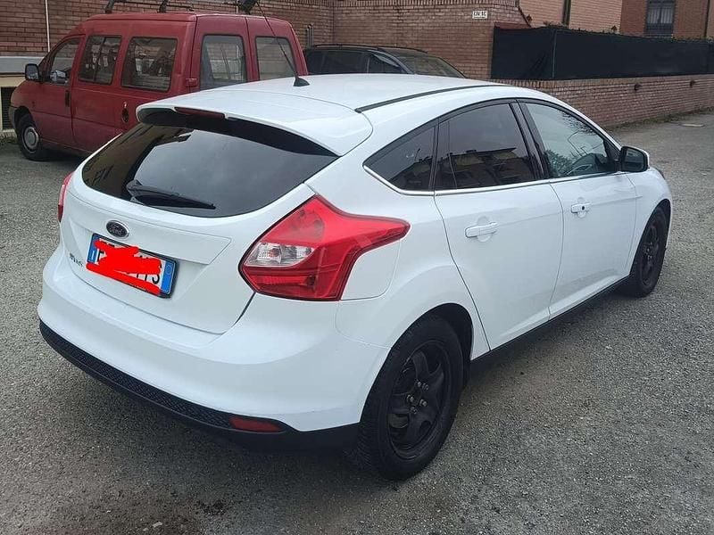 Usata Ford Focus Titanium 120 CV (88 kW) 2014 Bianco Berlina