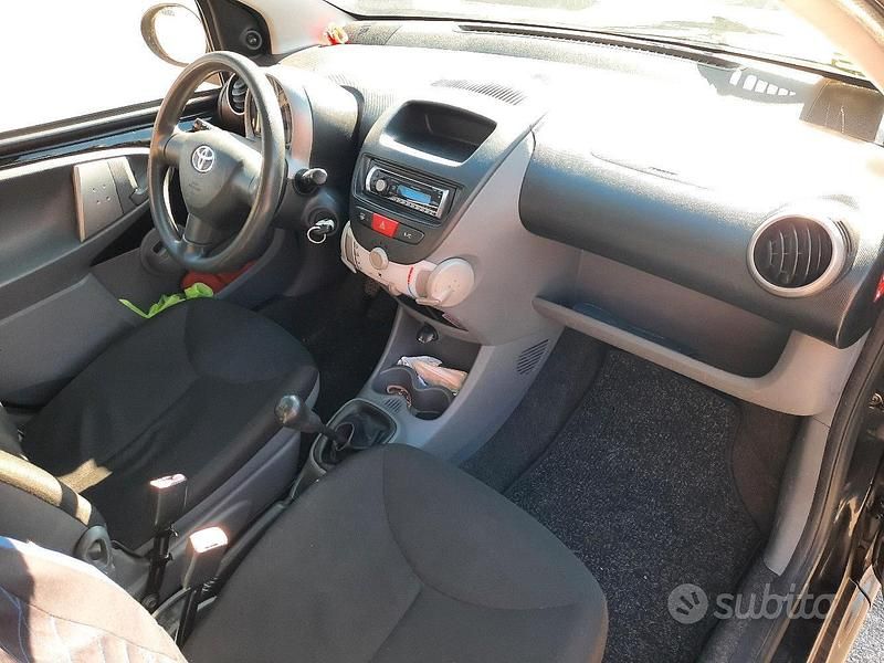 Usata Toyota Aygo 68 CV (50 kW) 2007 Utilitaria