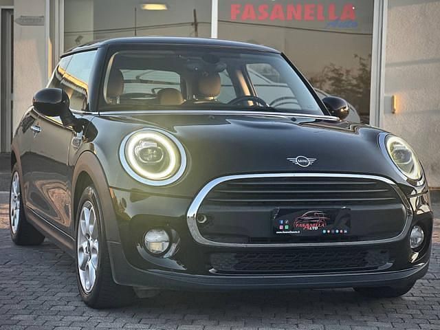 Usata Mini One D 95 CV (69 kW) 2018 Nero Utilitaria