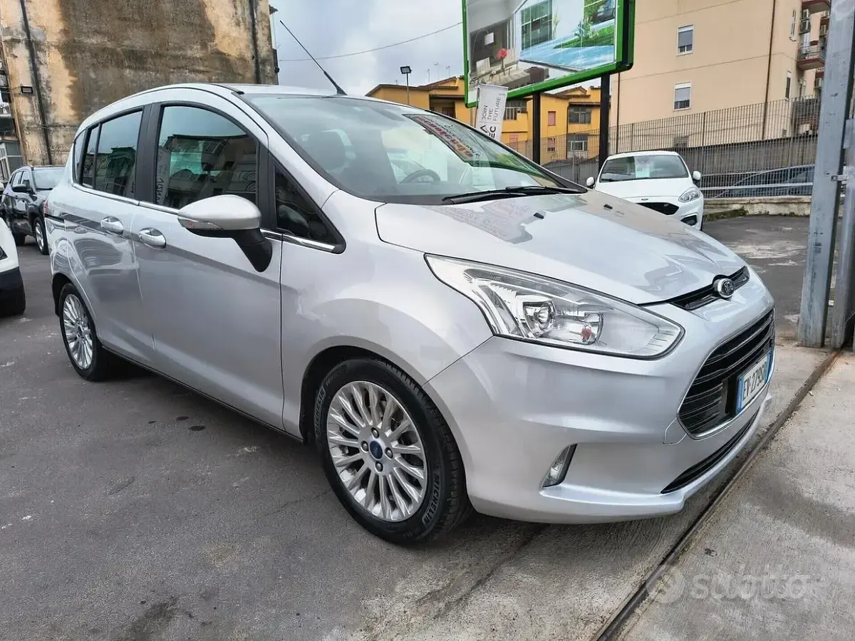 Usata Ford B-MAX 75 CV (55 kW) 2014 Grigio Monovolume