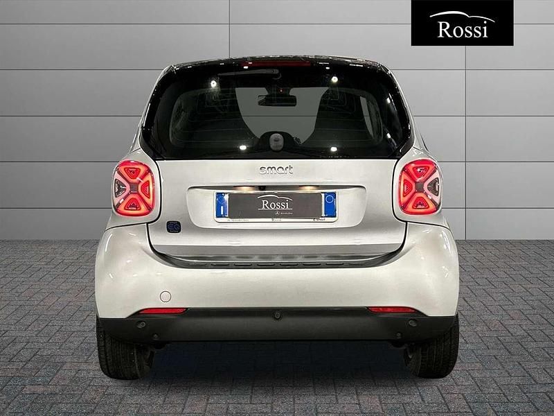Usata Smart ForTwo Electric Drive Pulse 41 kW (56 CV) 2023 Bodypanel in cool silver metal Coupé