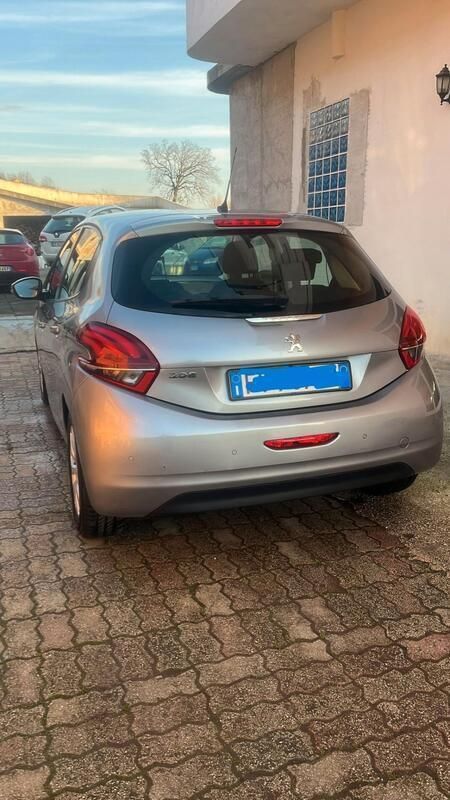 Usata Peugeot 208 Active 81 CV (59 kW) 2019 Grigio Utilitaria