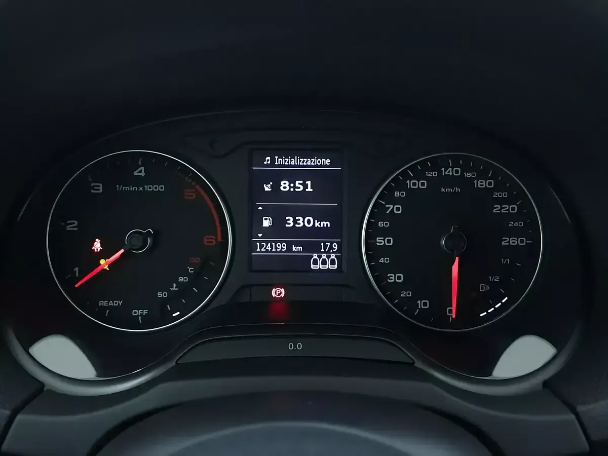 Usata Audi A3 Business 116 CV (85 kW) 2018 Grigiogrigio Berlina