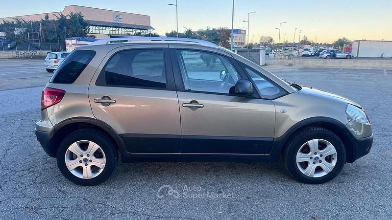 Occasion Fiat Sedici Emotion 120 ch (88 kW) 2006 Marron SUV