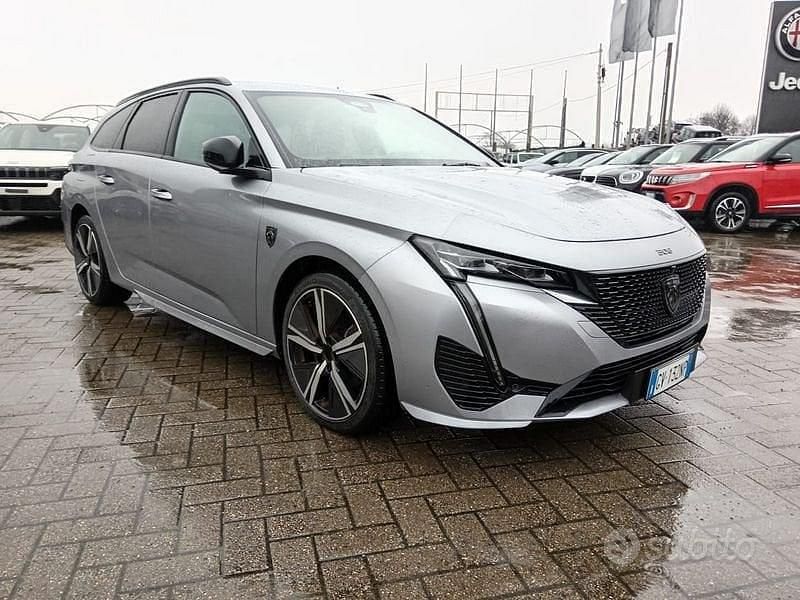 Usata Peugeot 308 GT 131 CV (96 kW) 2024 Grigio Berlina