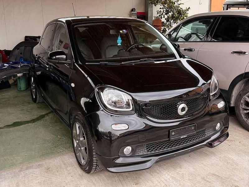 Usata Smart ForFour Prime 90 CV (66 kW) 2016 Nero Utilitaria
