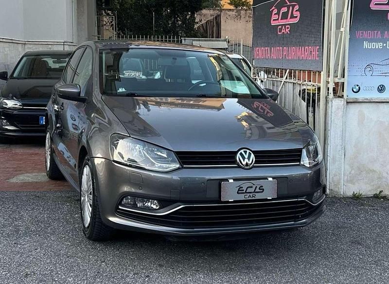 Grigio Usata 2015 VW Polo Tre volumi | 7500 € (Ottimo prezzo) - Immagine 1/4