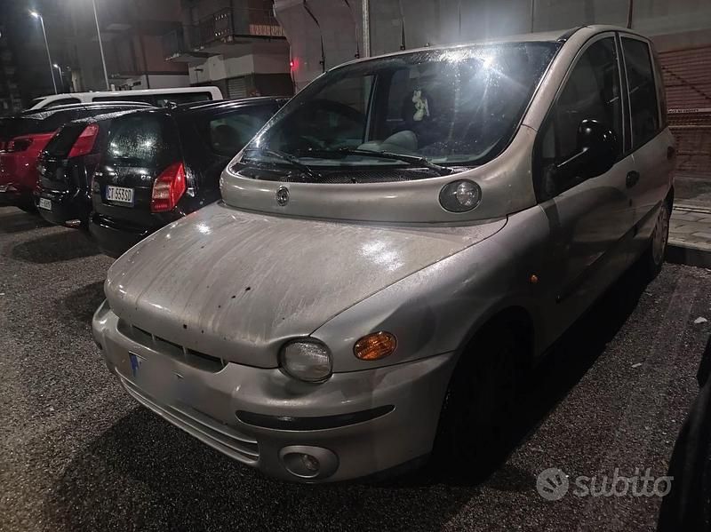 Usata Fiat Multipla 2004 Grigio Monovolume