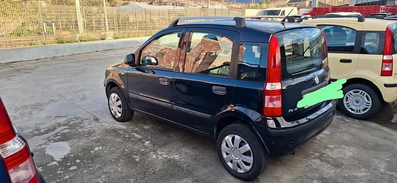 Usata Fiat Panda Dynamic 59 CV (43 kW) 2010 Blu Utilitaria