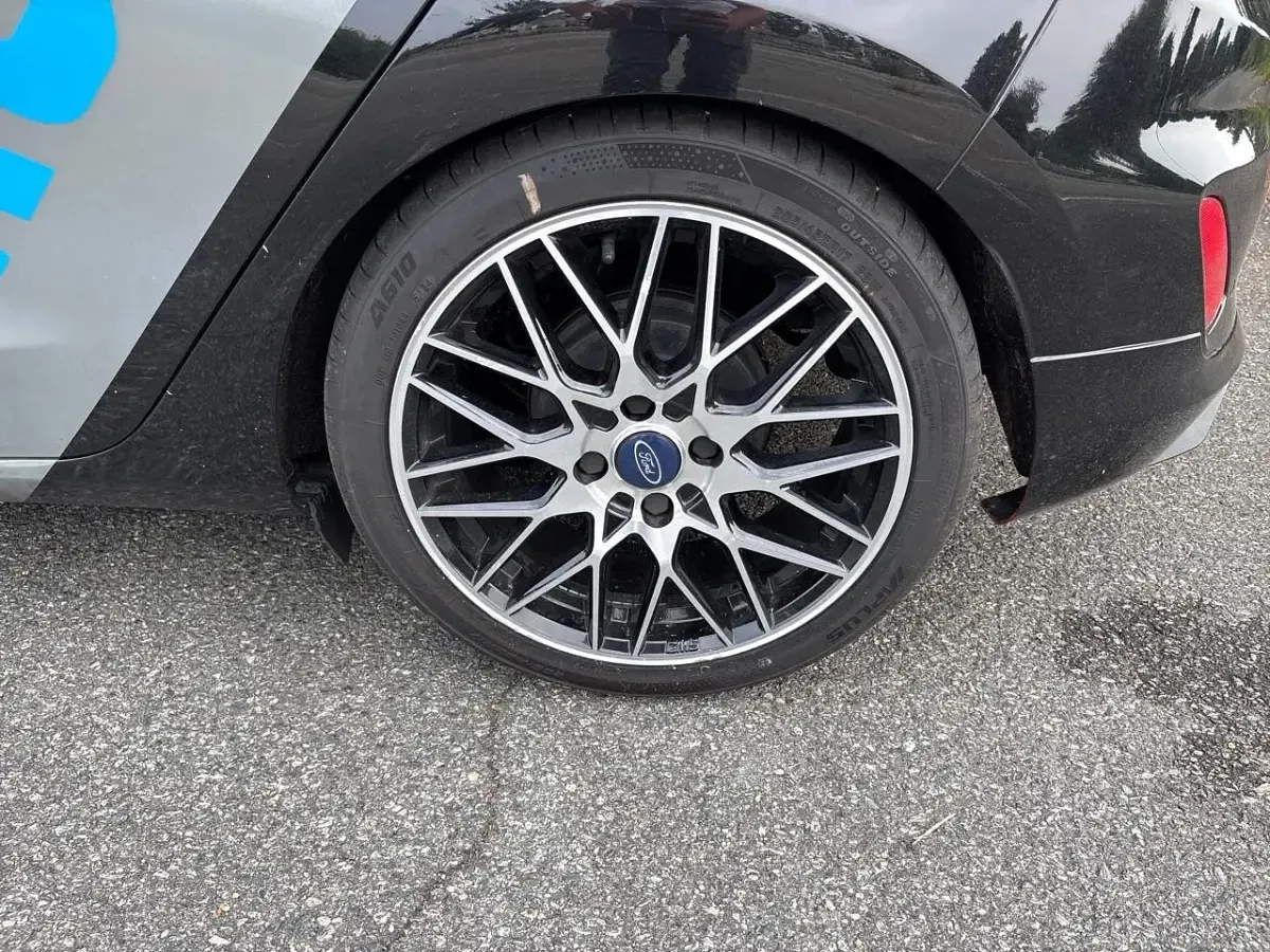 Usata Ford Fiesta Titanium 125 CV (91 kW) 2021 Nero Utilitaria