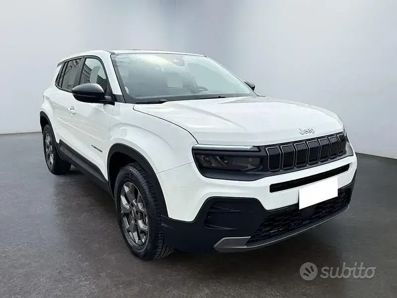 Begagnad Jeep Avenger Longitude 101 HK (74 kW) 2025 Vit SUV