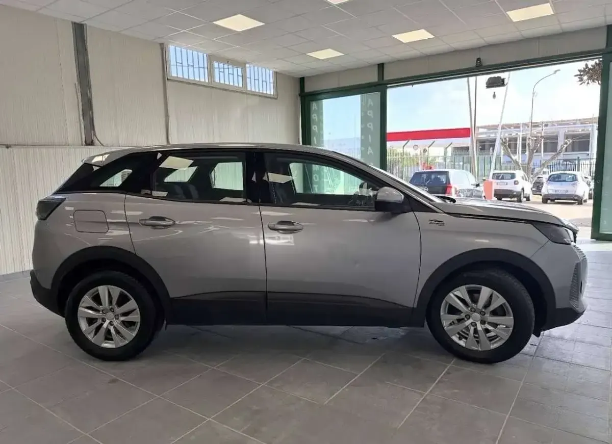 Usata Peugeot 3008 Business-Line 131 CV (96 kW) 2021 Grigio SUV