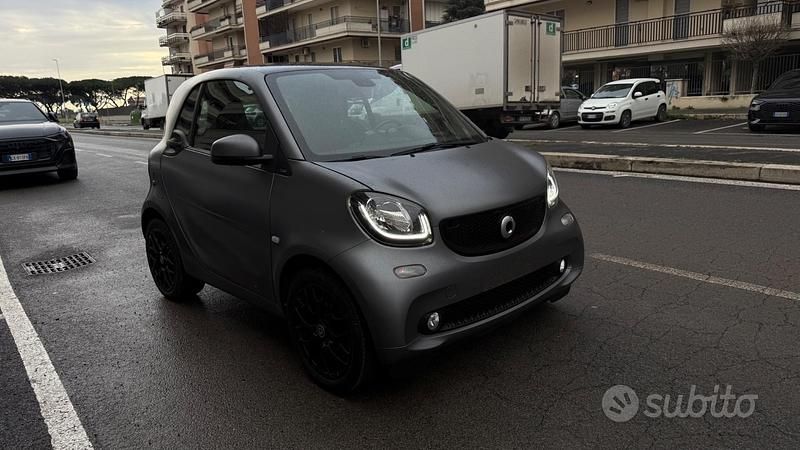 Usata Smart ForTwo Coupé Passion 90 CV (66 kW) 2019 Grigio Coupé