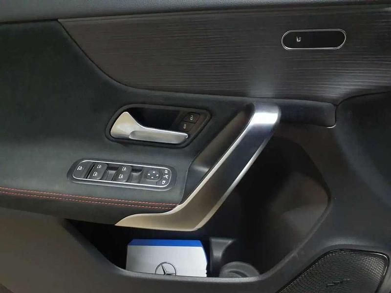 Usata Mercedes A200 Business 150 CV (110 kW) 2021 Nero Berlina