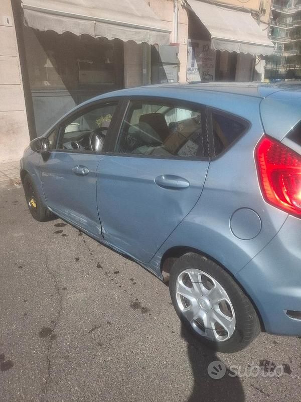 Usata Ford Fiesta 80 CV (58 kW) 2009 Utilitaria