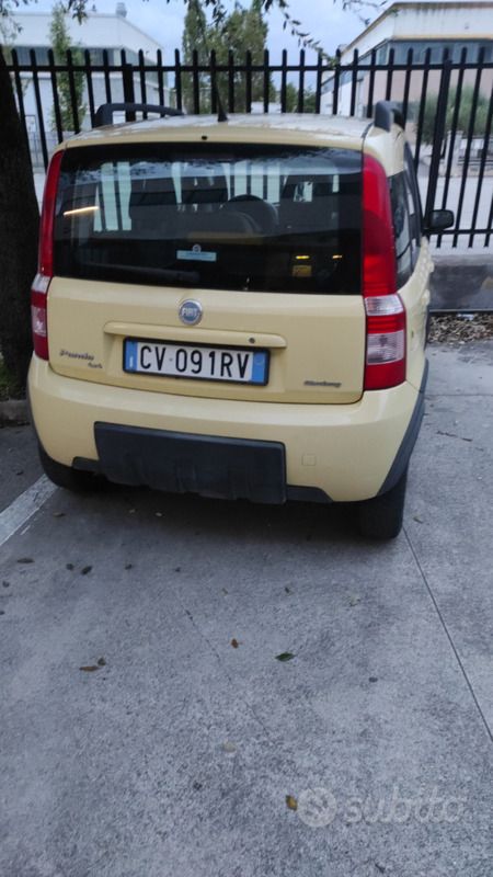 Usata Fiat Panda 4x4 Climbing 2004 Giallo Utilitaria