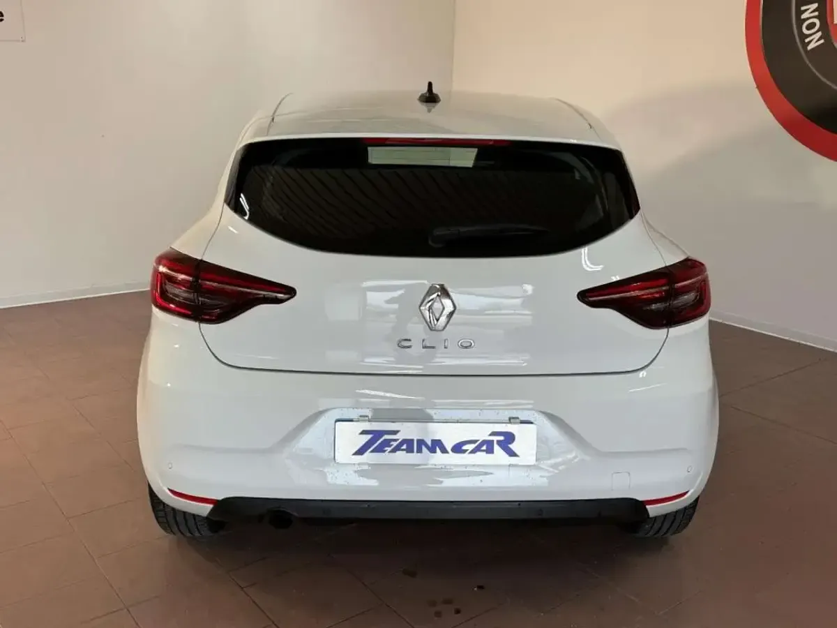 Usata Renault Clio V Intens 86 CV (63 kW) 2020 Bianco Berlina