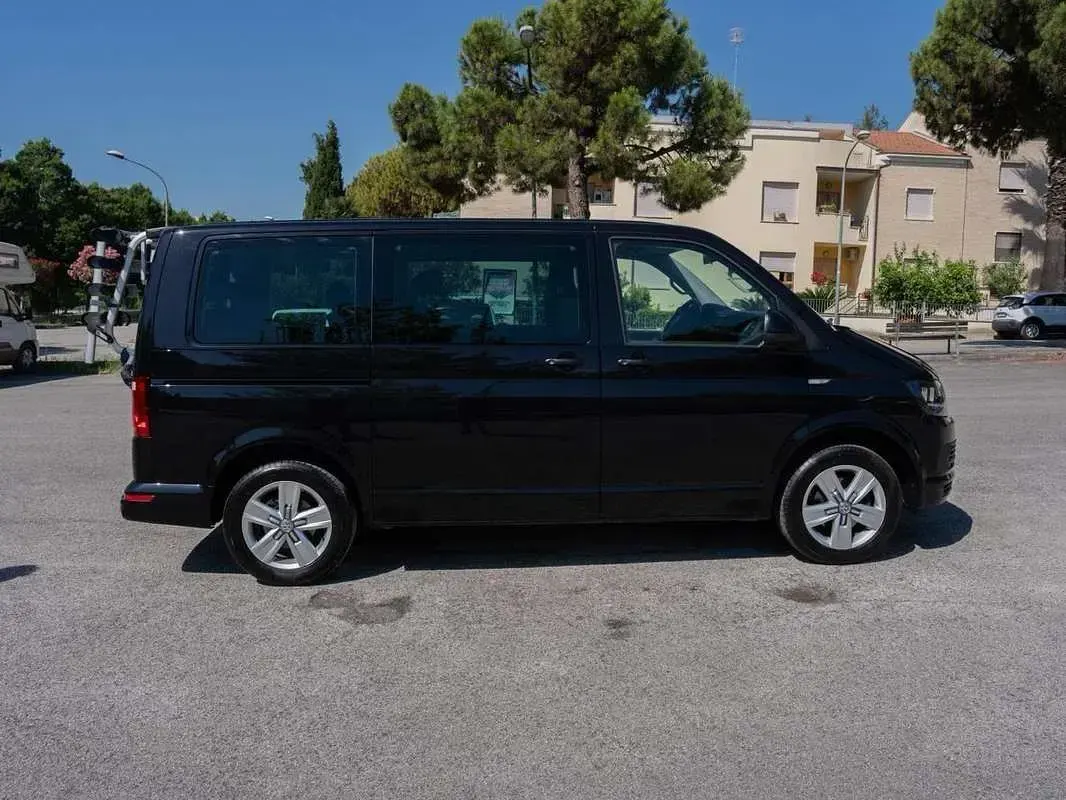 Usata VW Multivan Trendline 150 CV (110 kW) 2016 Nero Monovolume