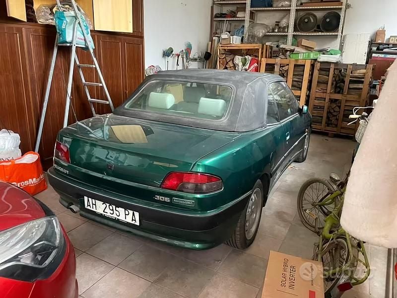 Usata Peugeot 306 Cabriolet Roland Garros 101 CV (74 kW) 1995 Cabrio