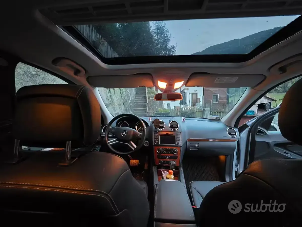 Usata Mercedes GL350 224 CV (164 kW) 2010 Grigio SUV