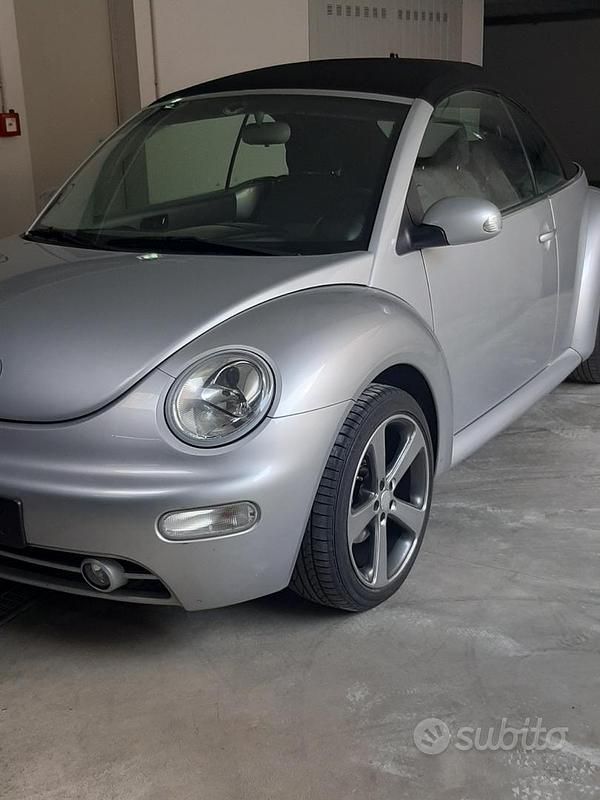 Usata VW New Beetle 101 CV (74 kW) 2007 Grigio Utilitaria